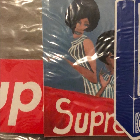 Supreme unopened stickers - Picture 6 of 7